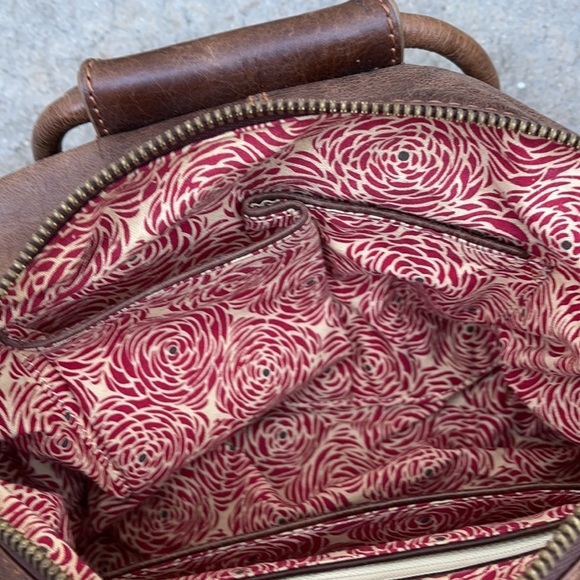 ❗️SOLD❗️HOBO INTERNATIONAL- BROWN LEATHER PURSE - Picture 11 of 13